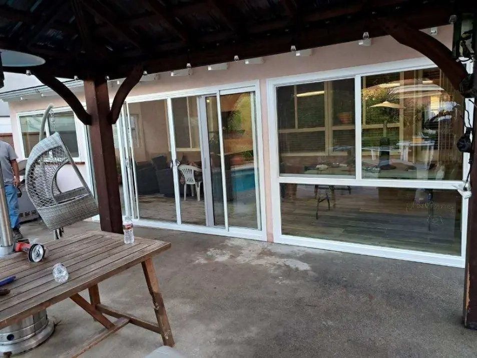 Glass Repair Service