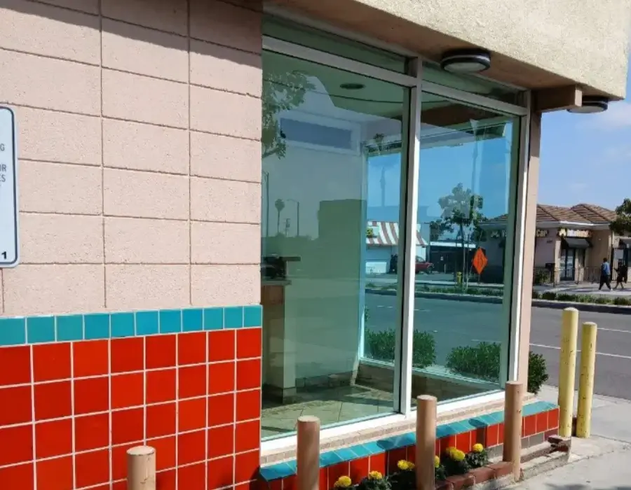 Storefront Glass Repair 